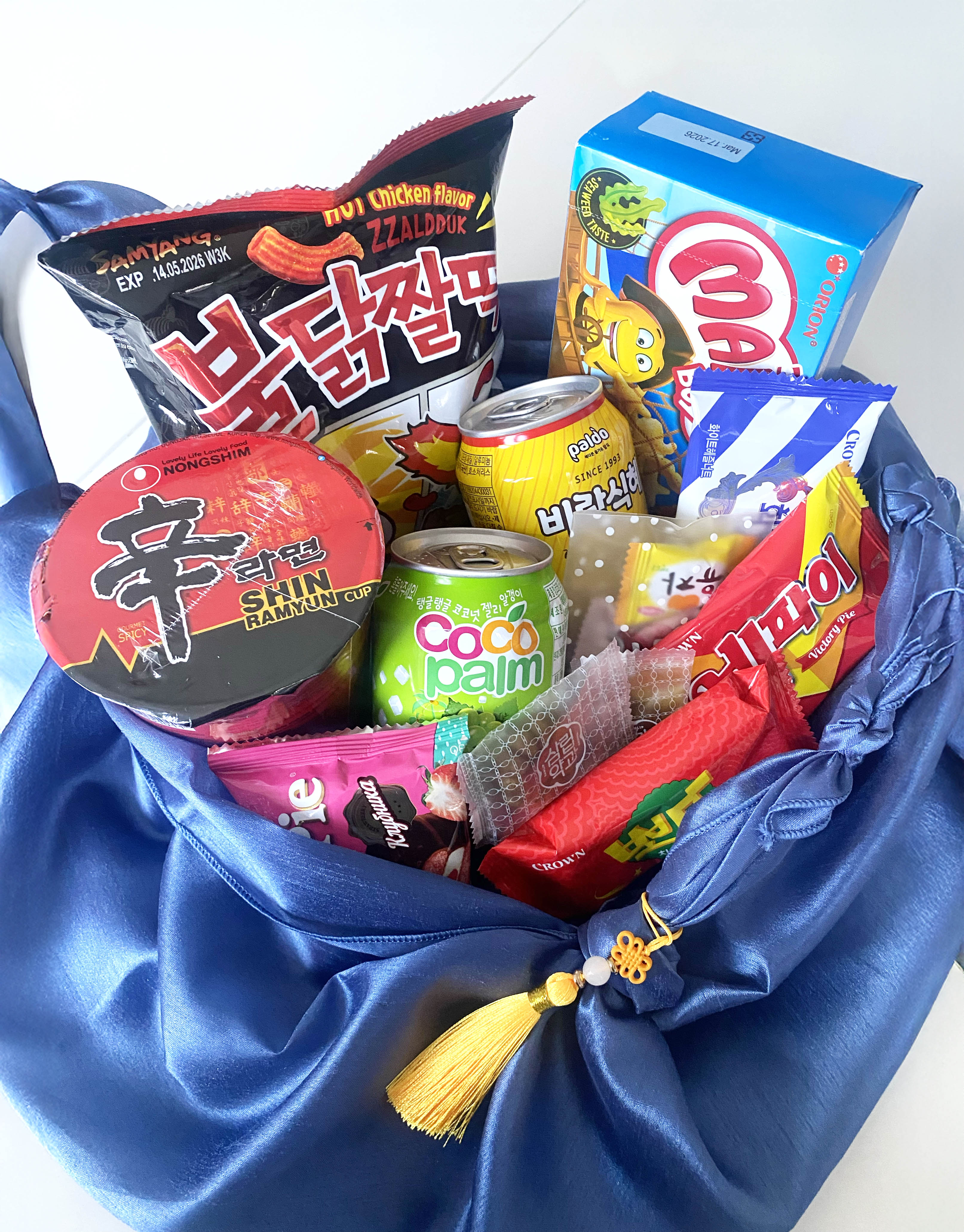 Korean Variety Snack Box - gift wrap option available