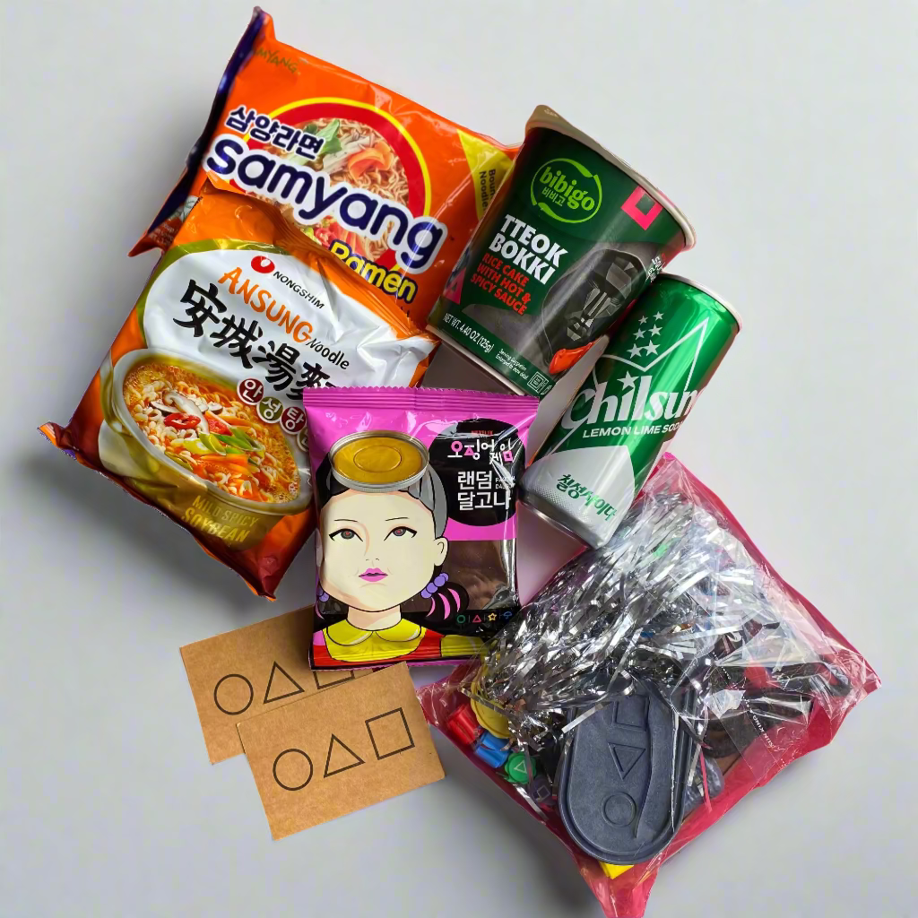 K-Childhood Games Snack Set (Themed Box - FREE keyring included)*