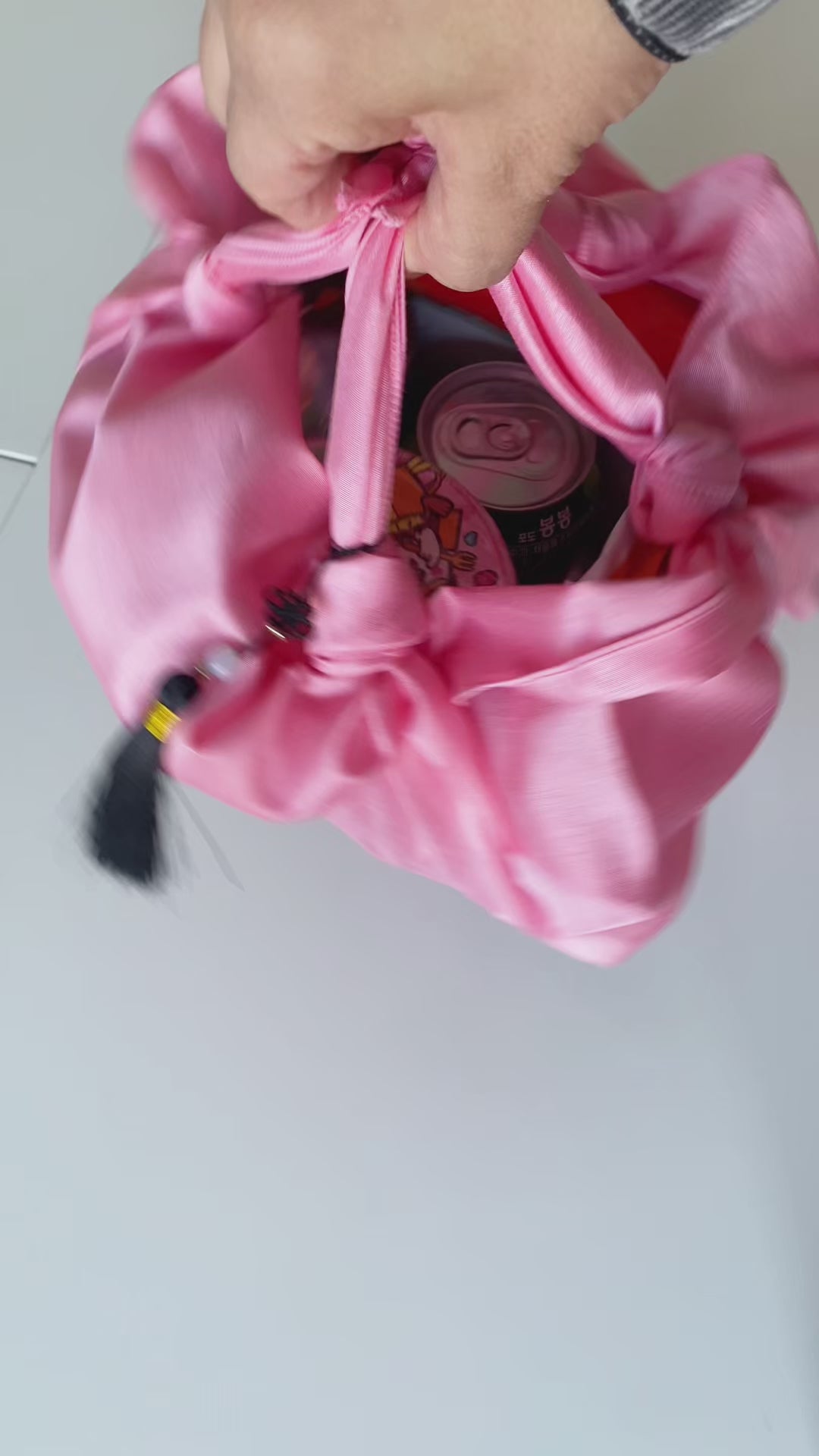 Pop Diva Pink & Black Snack Set (FREE Keyring included)*