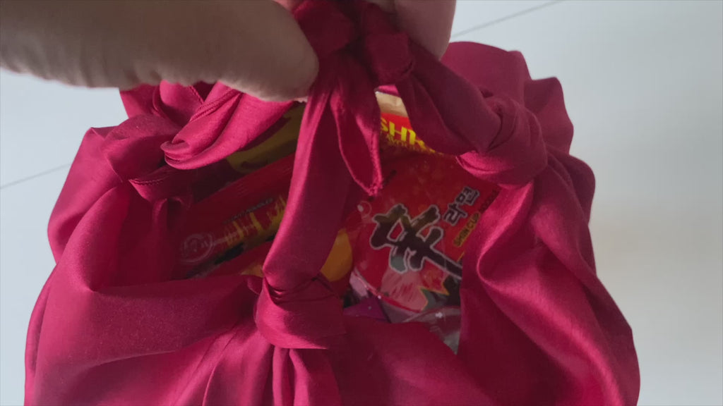 🎄 Korean Snack Box: The Ultimate Holiday Mega Mix 🎁 (FREE Delivery)