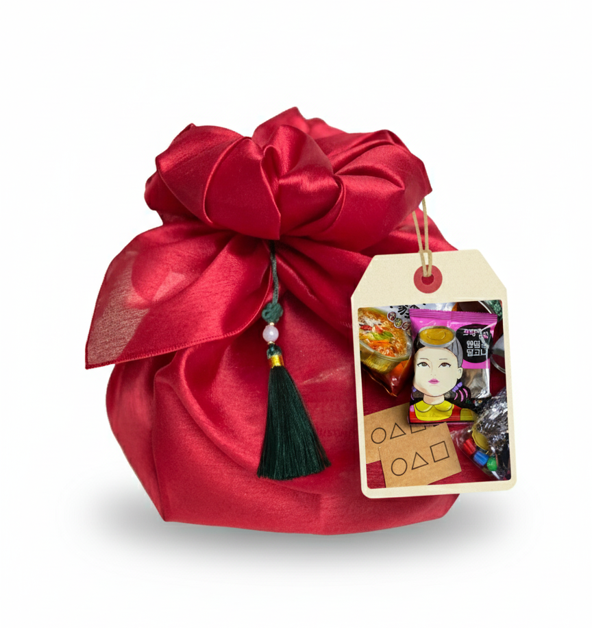 K-Childhood Games Snack Set (Themed Box - FREE keyring included)*